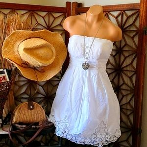 SUMMER BEAUTIFUL WHITE LACE MINI STRAPLESS 3 DRESS